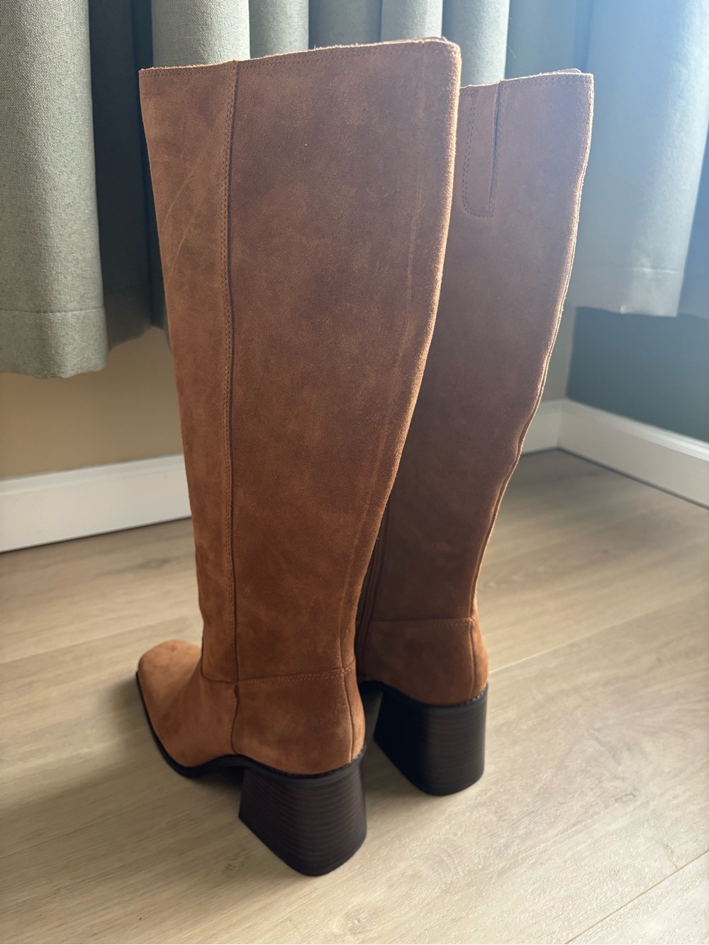 Vince Camuto Sangeti Boots - Picture 7 of 12